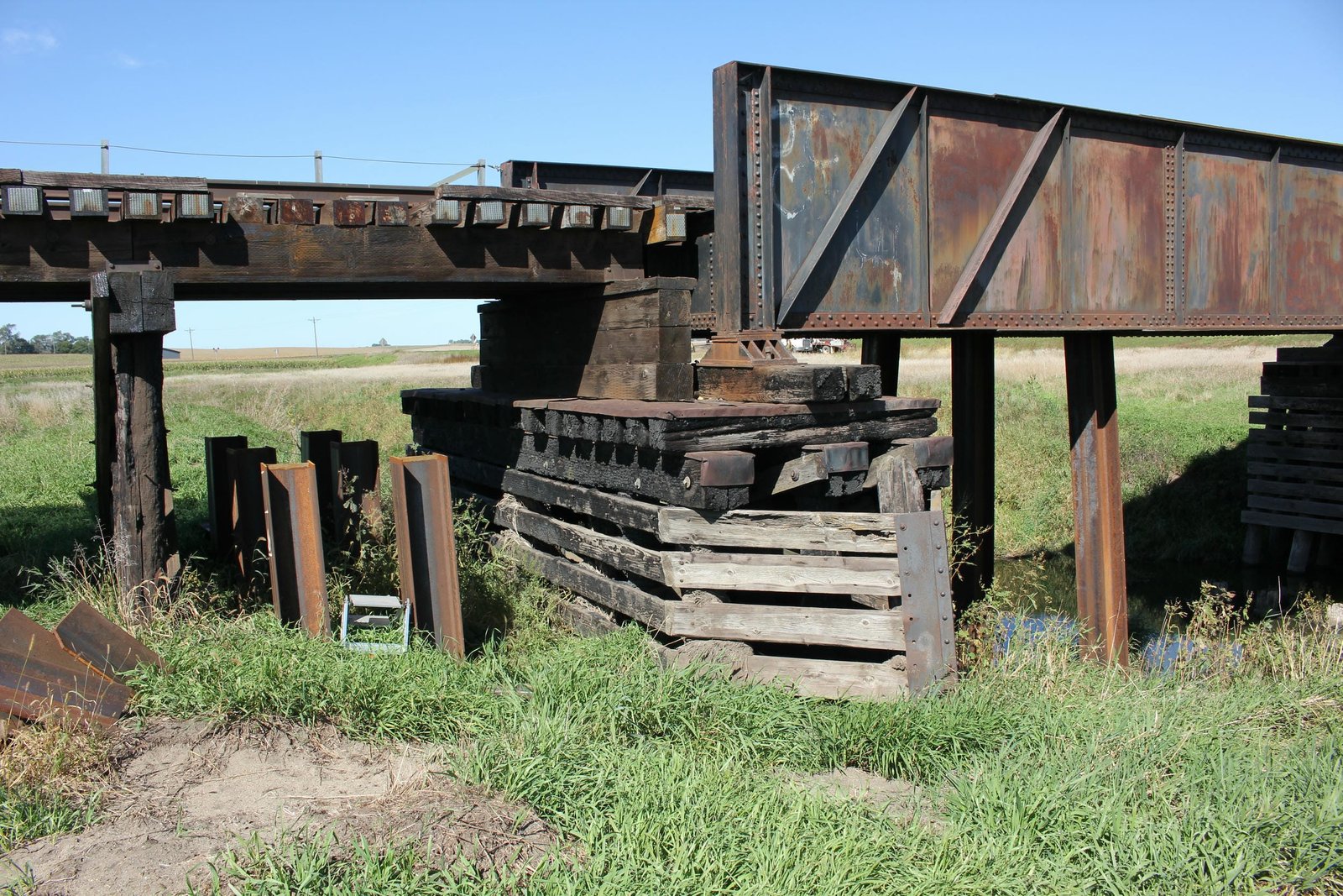 South pier, north span (pier #2)